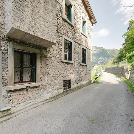 Apartment Casa Maria - Longarone Fiera E Vajont & Wi-fi *